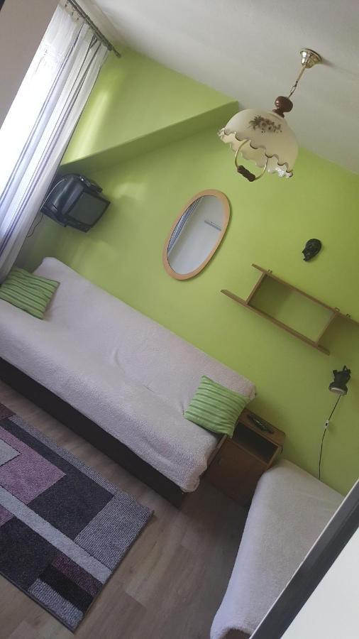 Homestay Ada *